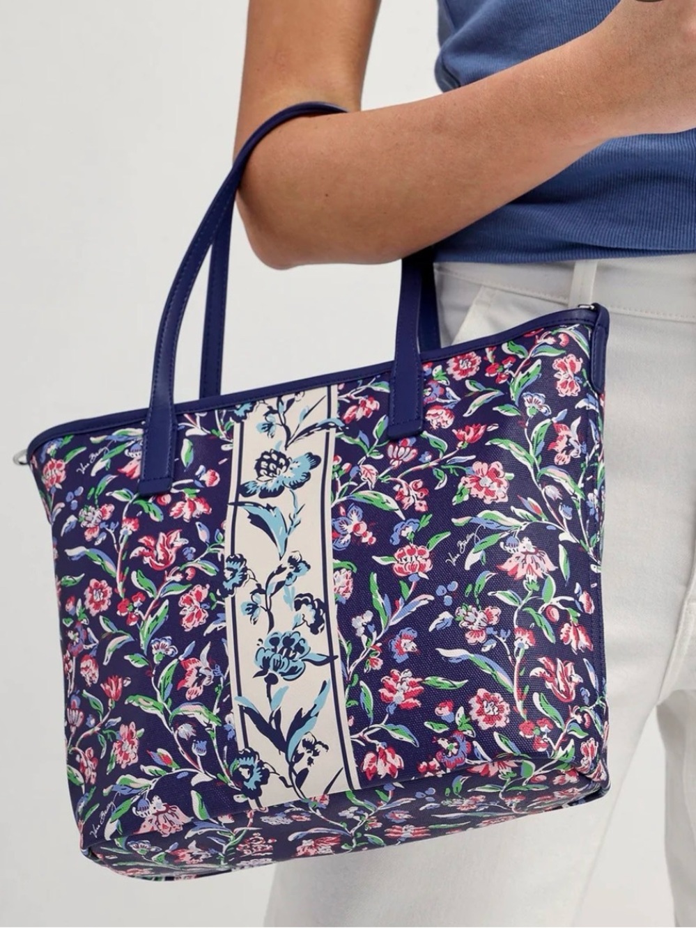 NWT Vera Bradley Small Everyday “Perennially Navy” Tote Bag